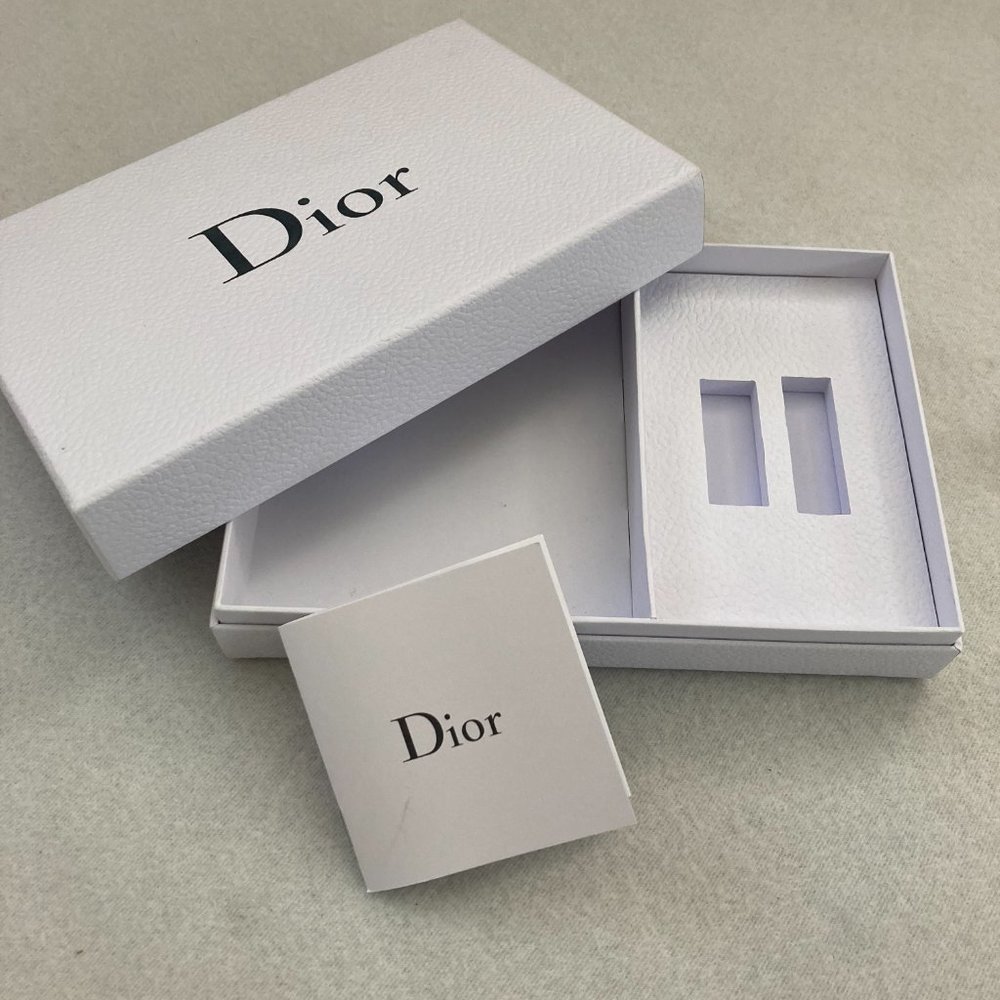 Dior Gift Box - Picture 6 of 7